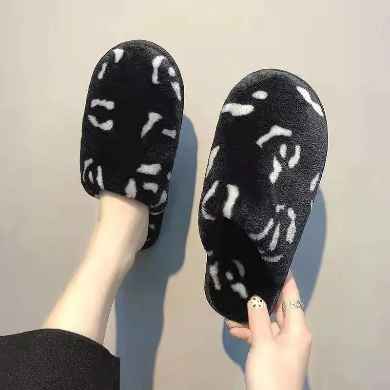 Pantoufle d'hiver à semelle souple pour femmes en peluche
