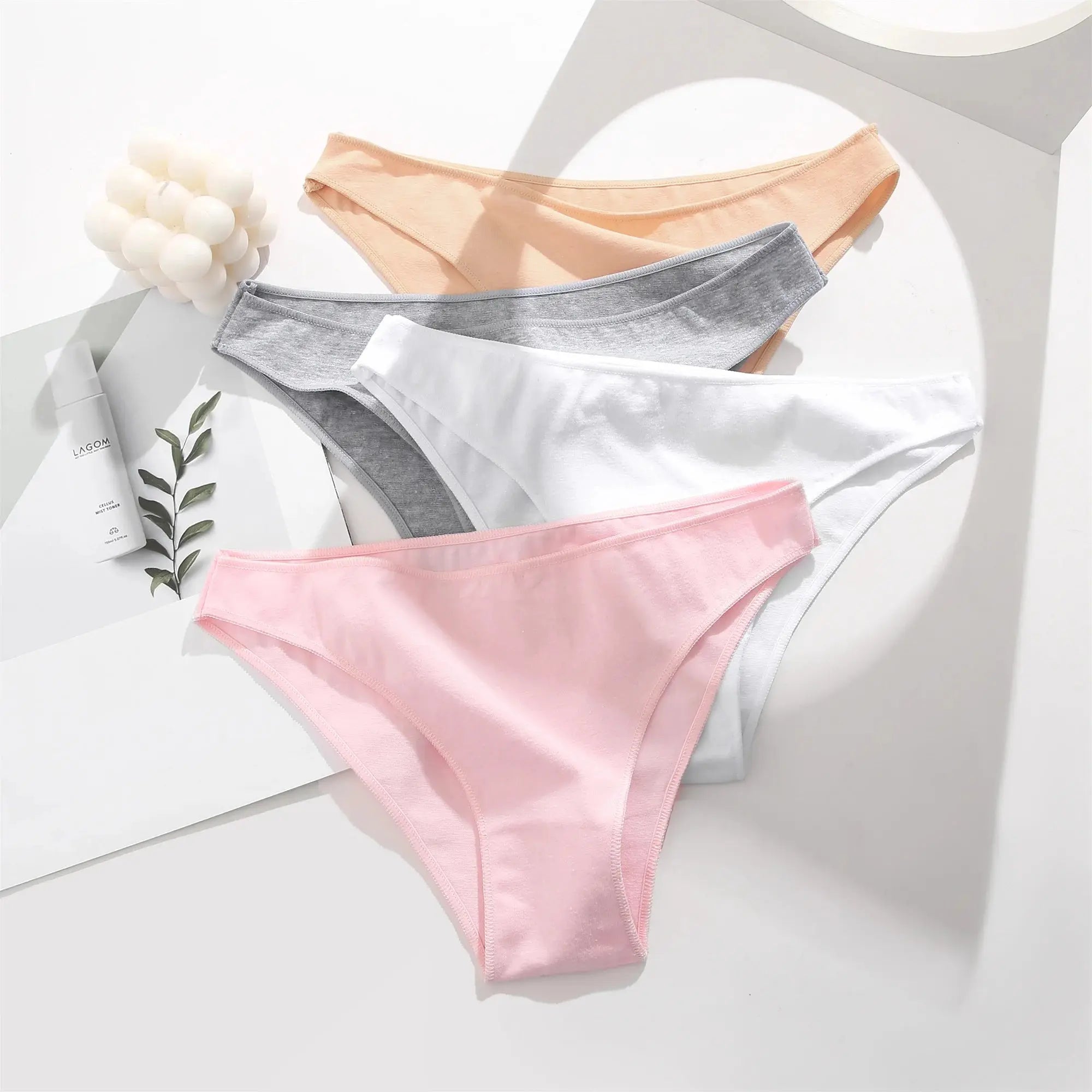 Lot de 04 culottes coton sans couture