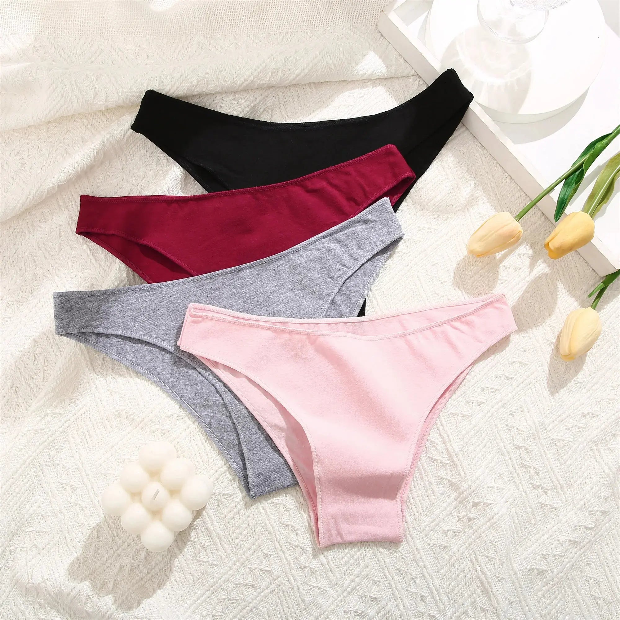 Lot de 04 culottes coton sans couture