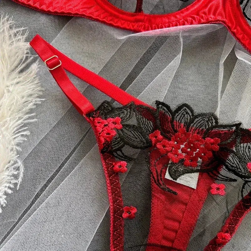 Ensemble Lingerie deux pièces brodée florale Lingeries et Accessoires Annie