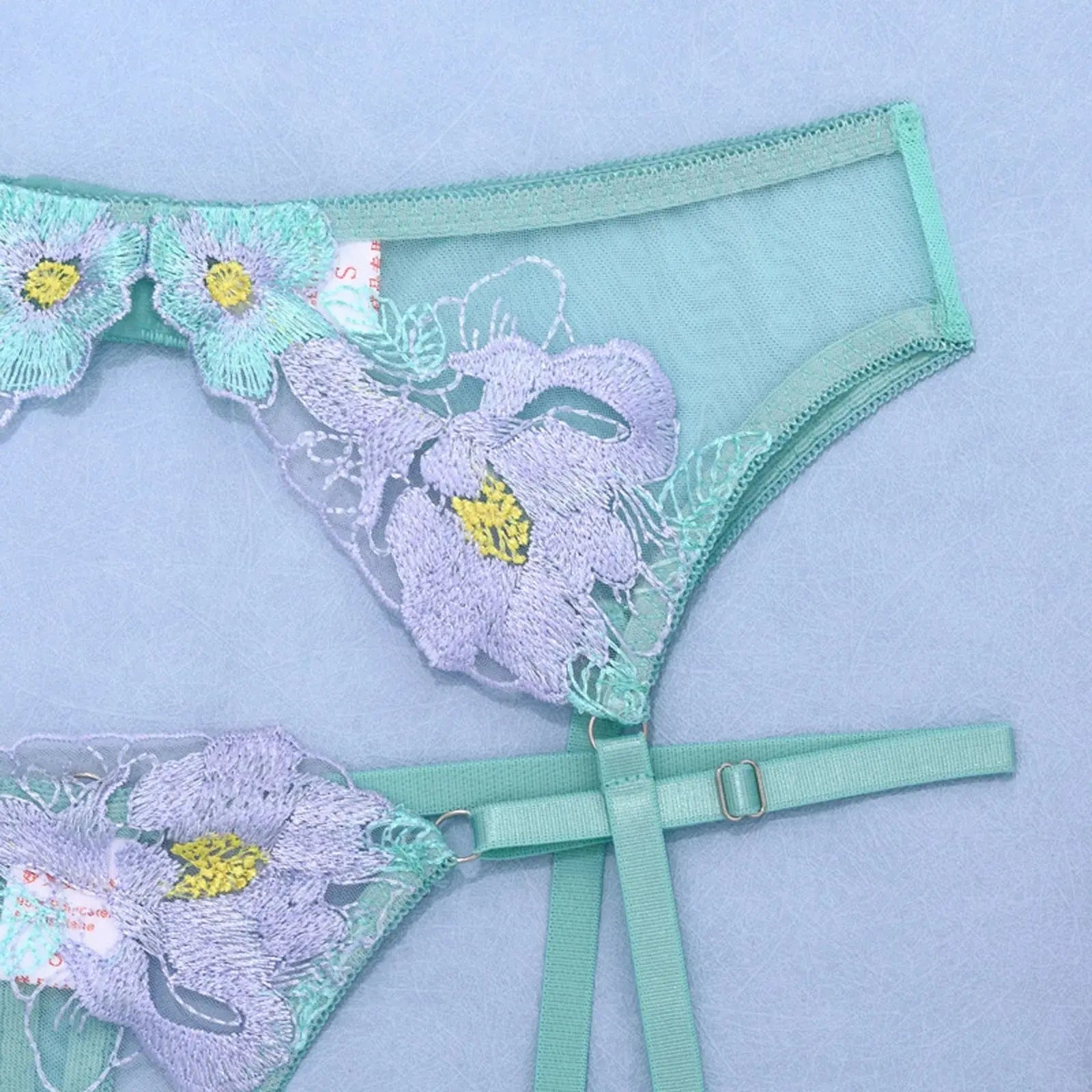 Ensemble lingeries érotique trois pièces-dentelle Lingeries et Accessoires Annie