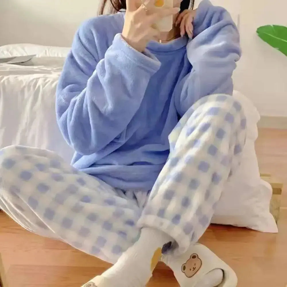 Pyjama en polaire épais et chaud femme, vêtement de nuit d'hiver