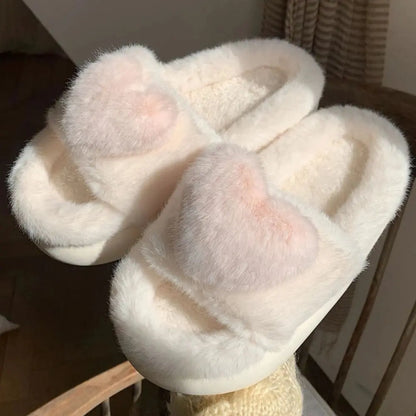 Pantoufles d'amour tridimensionnelles à bande unique