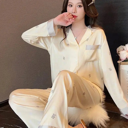 Pyjama à manches longues boutonné pour femmes, soie glacée