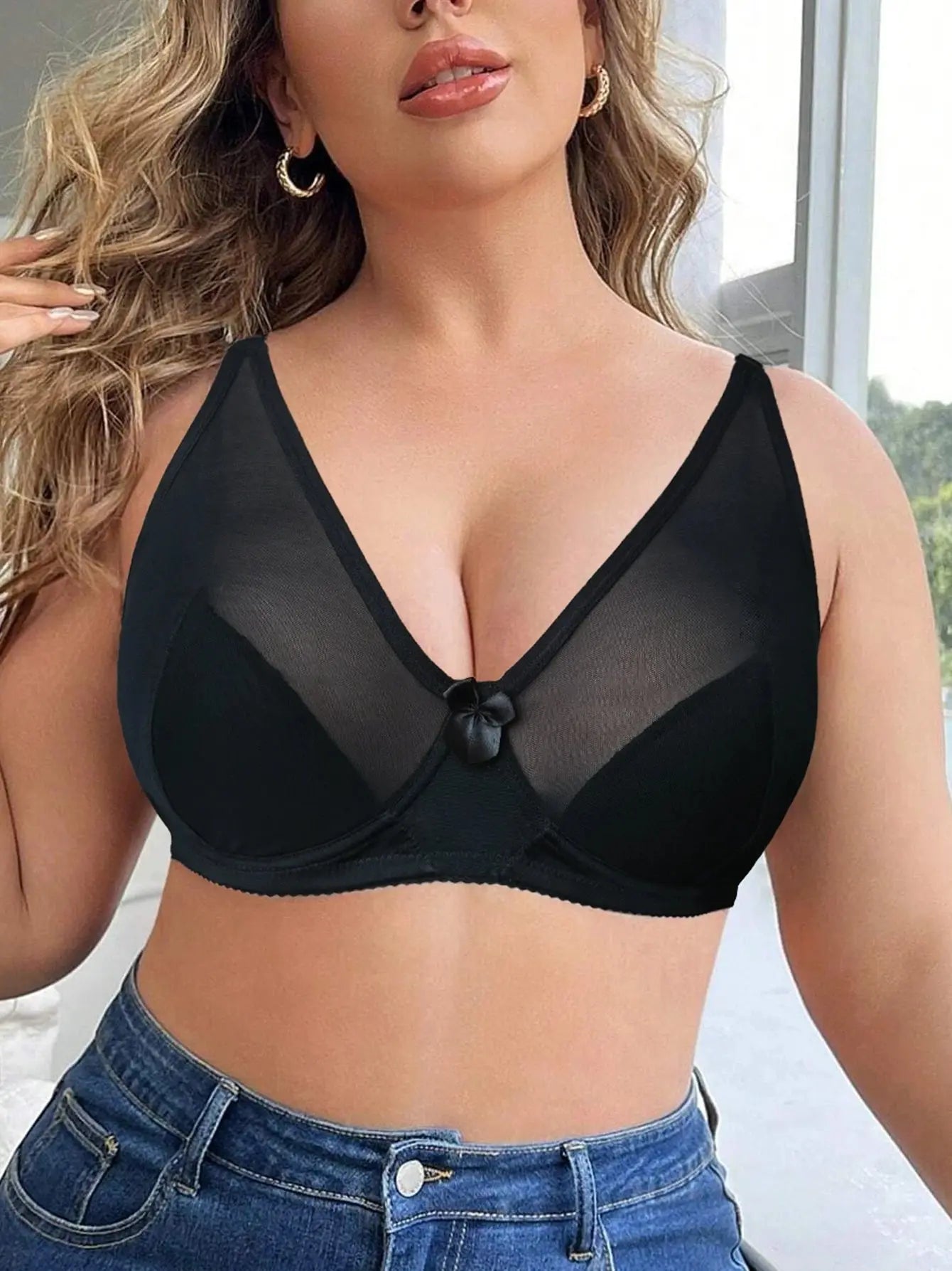 Soutien-gorge grande taille avec nœud en maille respirante