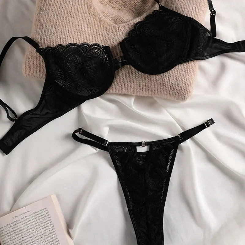 Ensemble deux pieces de Lingerie romantique en dentelle
