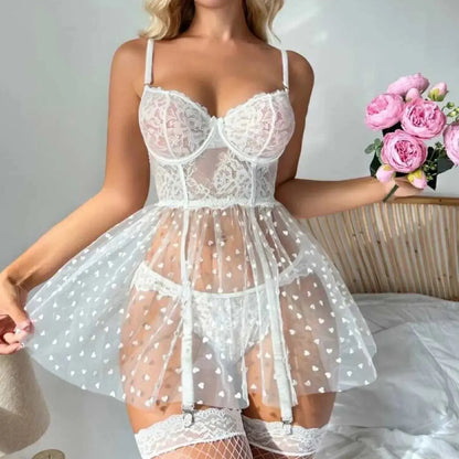 robe de nuit  transparente en dentelle avec jarretelles deluxe Lingeries et Accessoires Annie