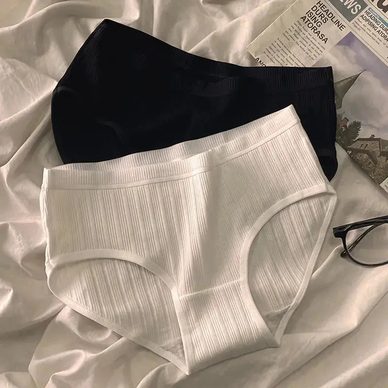 Lot de 3 pieces sous-vêtements filetés culotte femme Boutique de Lingeries et Accessoires Annie